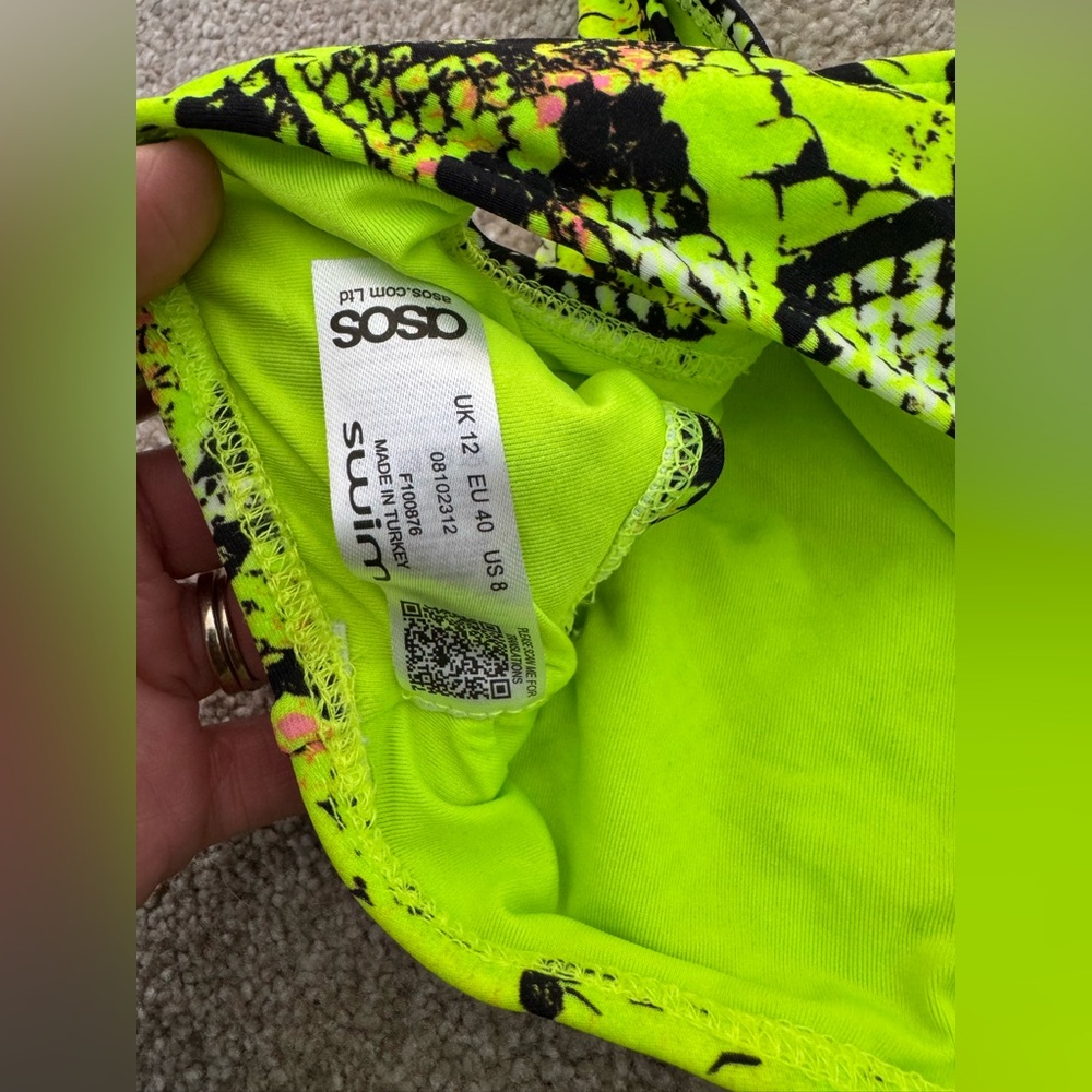 ASOS Neon bikini set - Picture 9 of 17